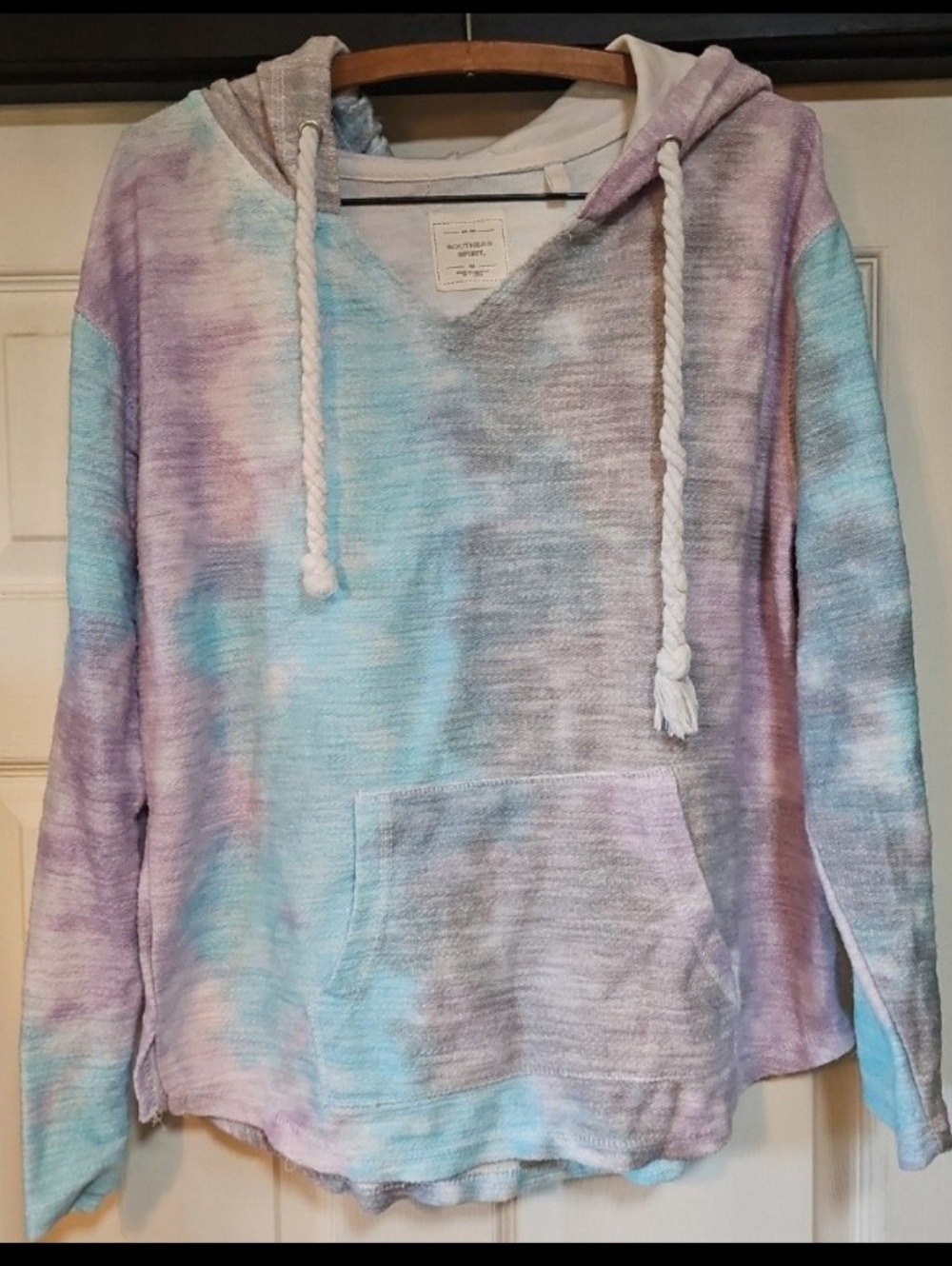 NWOT Tie-Dye Hoodie Southern Spirit Pastel Medium